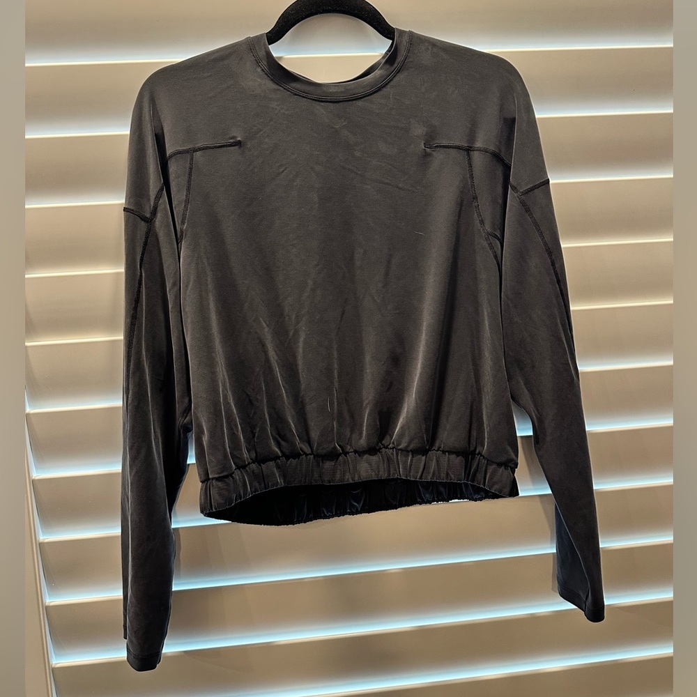 Lululemon Soft Black Sweater Size 8